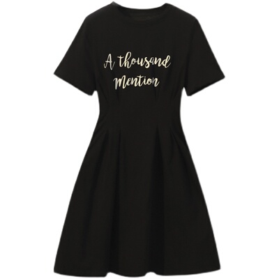 收腰连衣裙可盐可甜心机裙