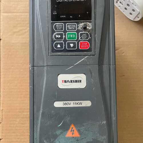 溢价-源信变频器380V11KW，型号:V9-4T0110G。功能