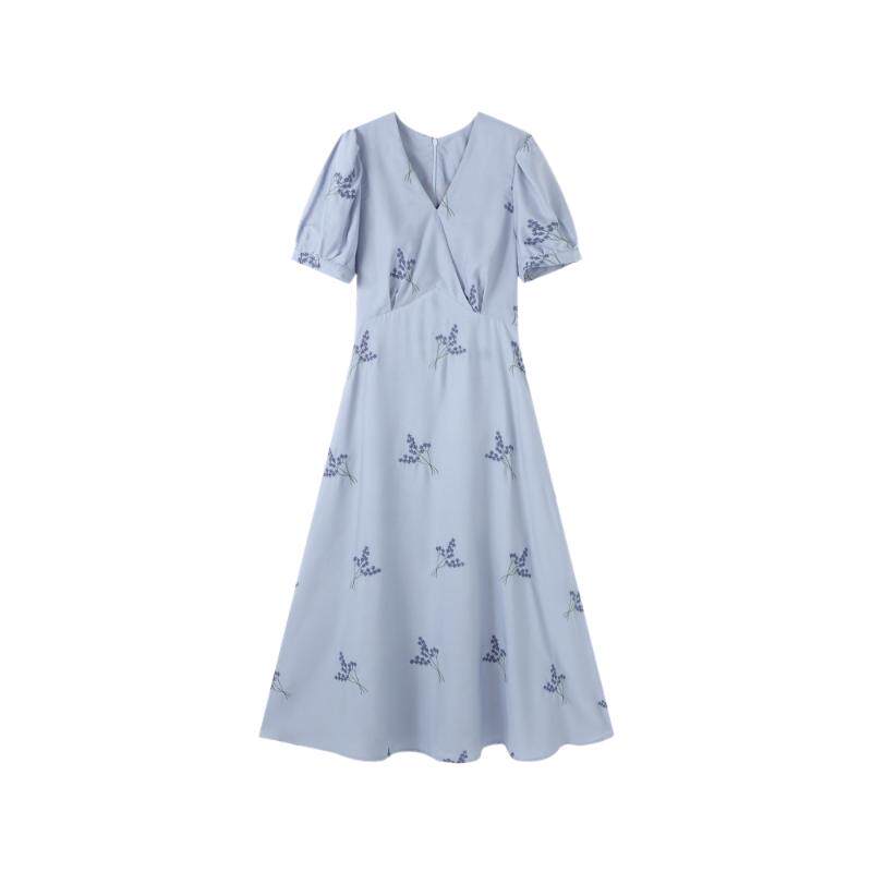 Basic House/百家好V领刺绣A字连衣裙女夏蓝色短袖裙显瘦长裙