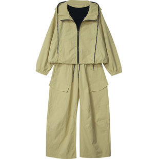 工装风套装女2026春季新款显瘦百搭连帽薄外套阔腿裤三件套61276