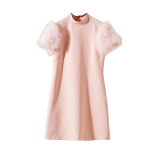 YongLeap柜品冬季新品年会战袍!拼火鸡毛高腰A型显瘦丝毛连衣裙