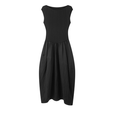 夏款黑色拼接无袖连衣裙