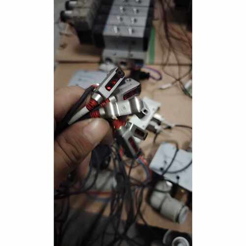 询价-基恩士光电传感器PR-MB30N3  7个