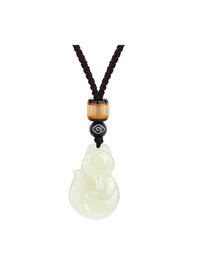 和田玉爱情保护神狐狸吊坠女款