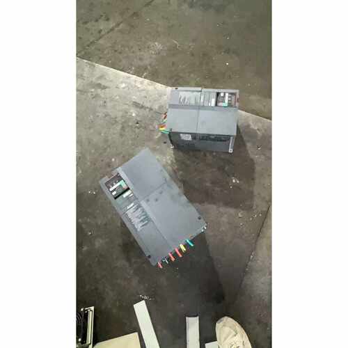〔议价-可维修〕变频器FR-A820-15K-1三相220V/15KW