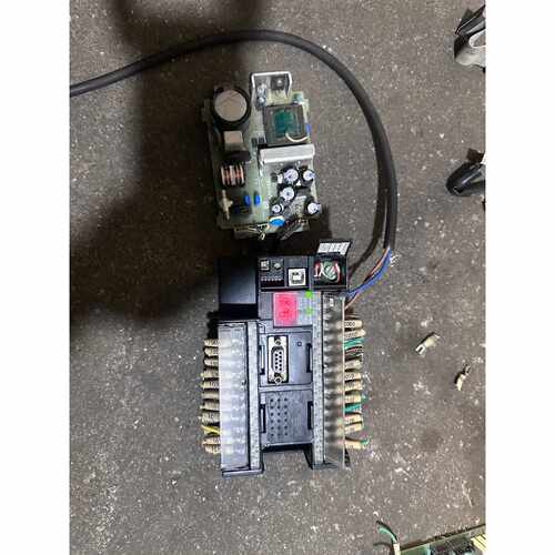 〔议价-可维修〕龙PLC CP1H-X40DR-A配件， 原装拆机 实物