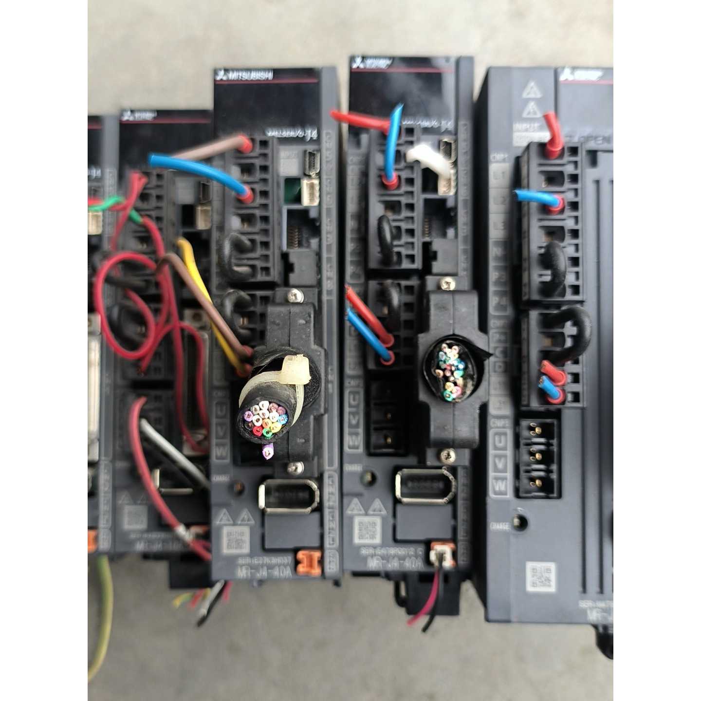 议价可维修三菱驱动器MRJ440A实物图拆机件