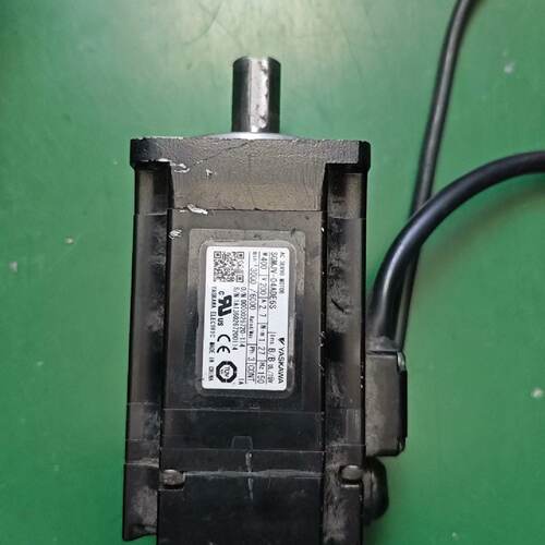 议价Yaskawa Servo Motor Sgmjv-04Ade6s 400W Power Original Di