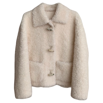 韩系牛角扣小方领短款羊羔毛外套