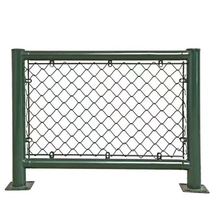 篮球场围栏网勾花网足球场围栏网羽毛球学校护栏网体育场围栏网