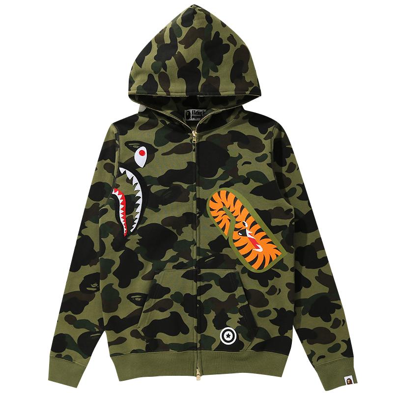 BAPE女裝春夏鯊魚WGM字母貼布迷彩圖案連帽拉鏈衛(wèi)衣215502G