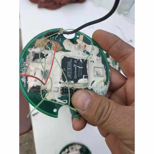 询价-军工设备上下来的AD9481BSUZ-250，EP2C8Q