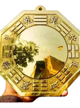 采用黄铜材质打造而成