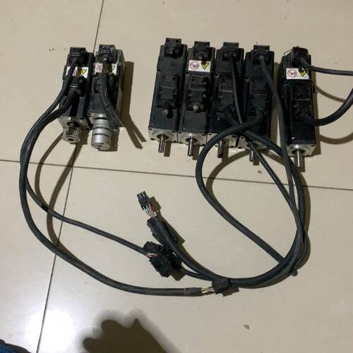溢价-汇川伺服电机型号ISMH1-10B30CB-U230Z有二台