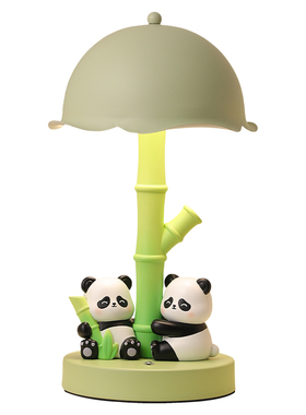 创意熊猫抱竹台灯可爱治愈卧室床头灯摆件客厅书桌装饰送女生礼物