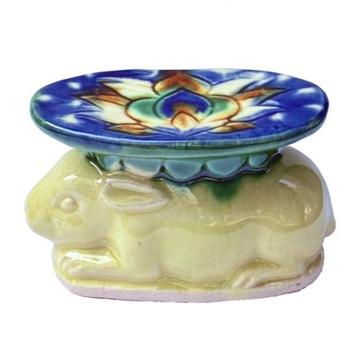 三彩卧兔形枕陶瓷旅游纪念冰箱贴