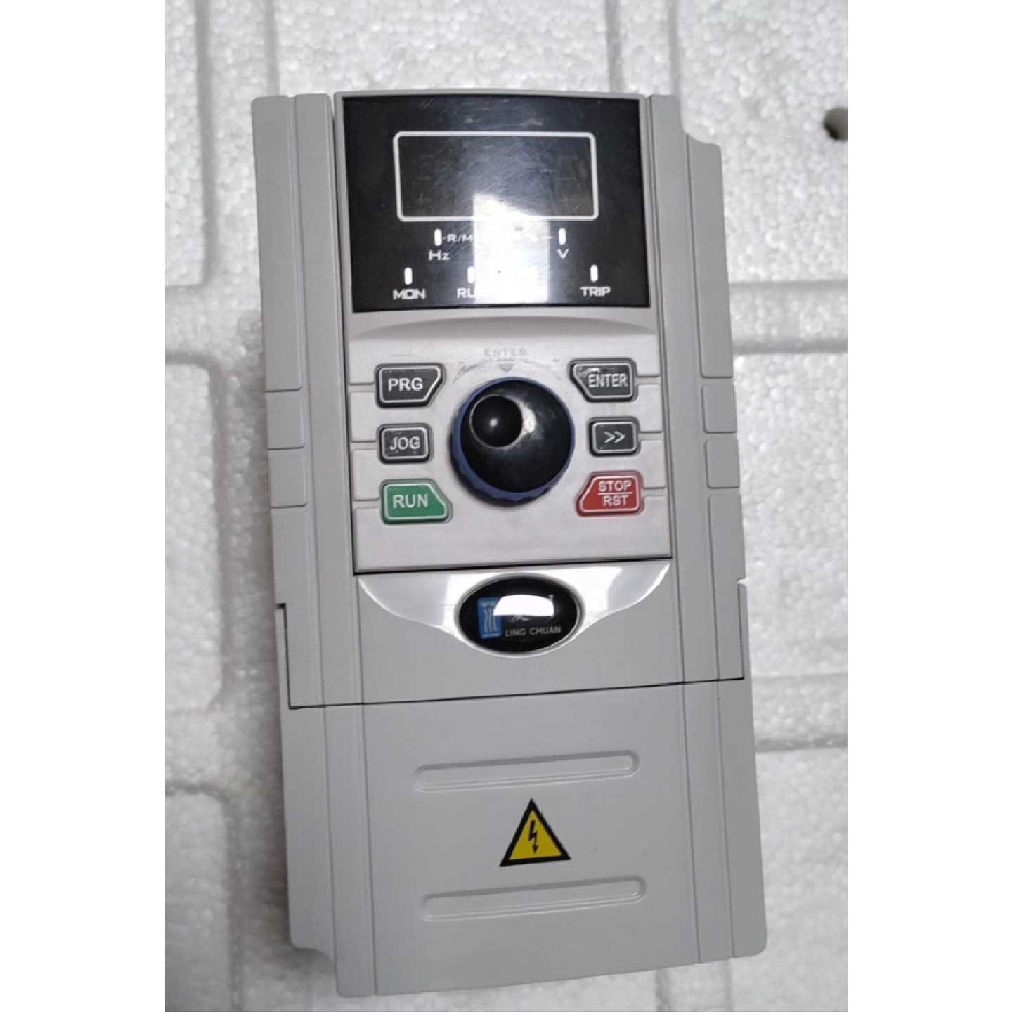 议价拆机菱川变频器，1.5KW，220V