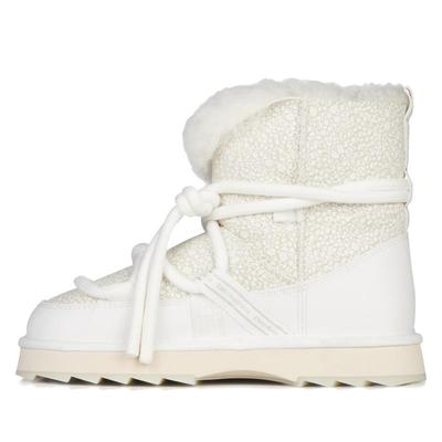 雪地靴冬季防滑防泼水女款新品