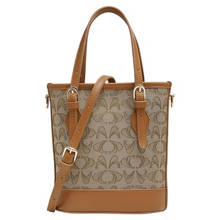 百思图春夏商场同款复古手提老花水桶包单肩斜挎包女X3409CX4