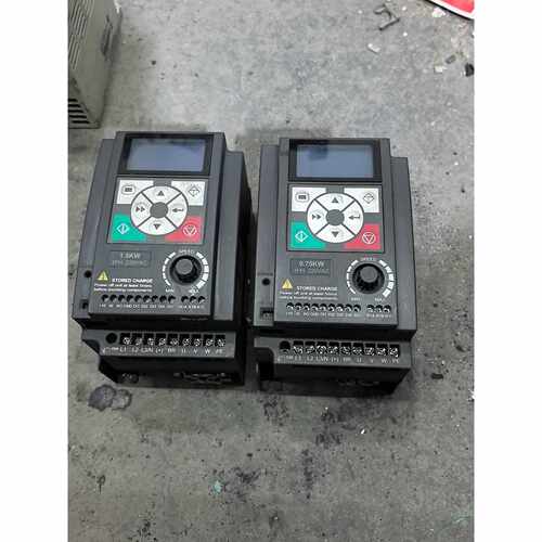 询价HD09-2S0P7G-B-S  0.75KW一台（1.5千