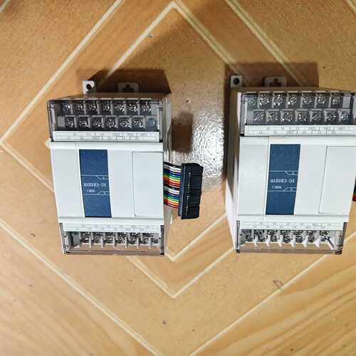 溢价-信捷模块XC-E8X8YR，，成色为实图