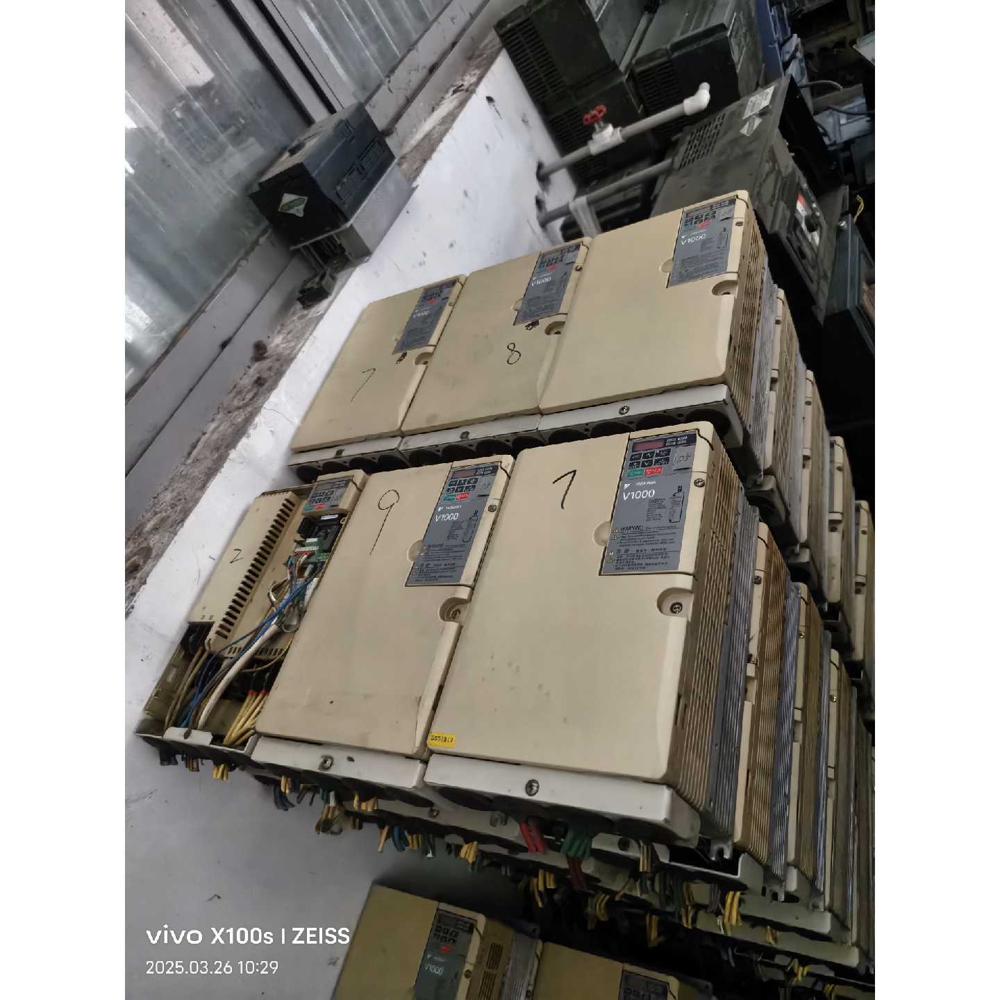 议价安川V1000变频器5.5KW、7.5KW、11KW、15K
