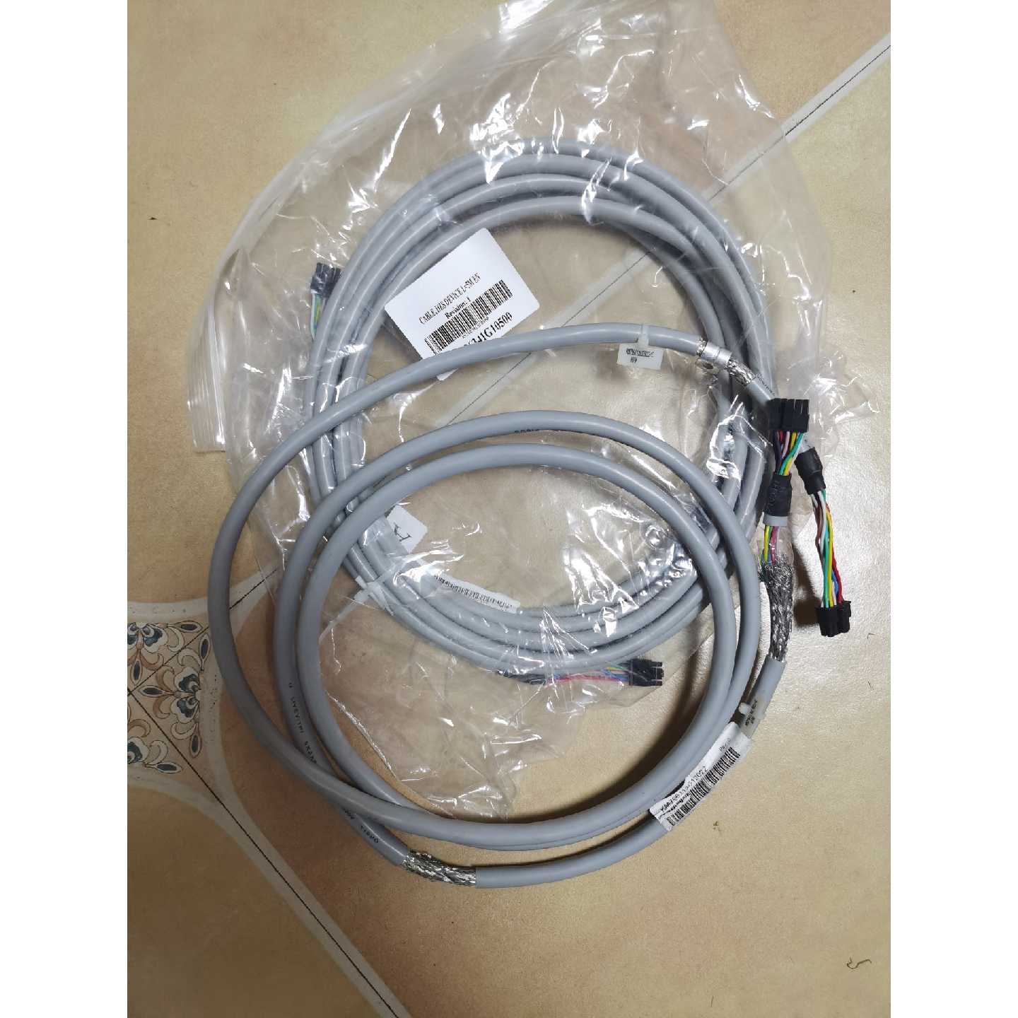 通力电梯kce，通力电梯配件，轿顶板到DZS感应器链接线单根 卖 感图片