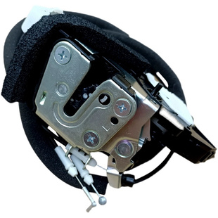 适用日产骐达颐达骊威轩逸天籁阳光逍客蓝鸟奇骏中控锁汽车门锁块