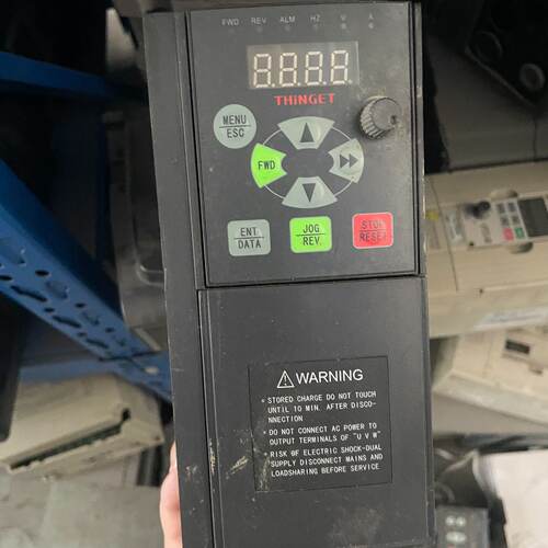 询拆机XINJE变频器，型号VB3-40P7G/41P5P，三