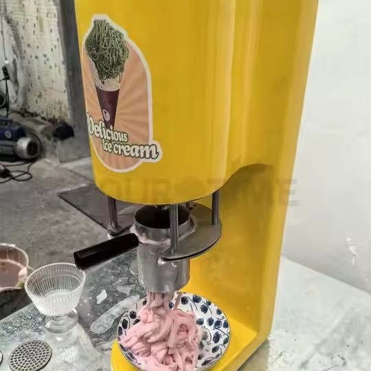 有趣美味台式小型商用家用意大利面条冰激凌机硬冰淇淋压面条机