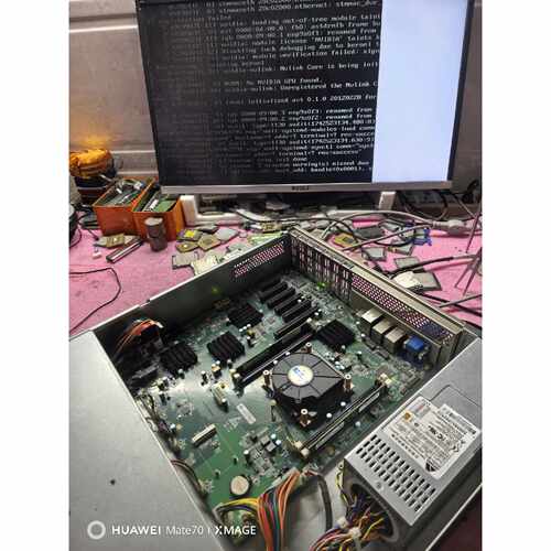 溢价-飞腾FT1500A 16核心主板 ，实物图拍摄
