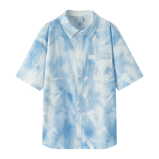 森马短袖衬衫男夏季满印泡泡肌理衬衣休闲度假风上衣时髦个性开衫