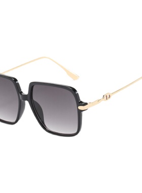 ins墨镜网红街拍大框圆脸白色