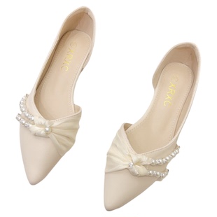 法式尖头侧空平底单鞋女2026春夏季新款水钻珍珠软皮温柔晚风瓢鞋