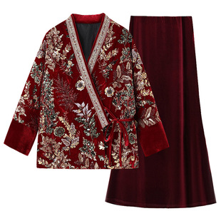 新中式重工亮片钉珠刺绣汉服羽绒衣外套金丝绒半身鱼尾裙套装女冬