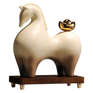 家居装饰品客厅酒柜新年马上有钱马摆件招财高级感乔迁礼物工艺品