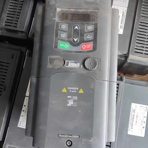 英威腾变频器GD200A-004G/5R5P-4，4KW/5