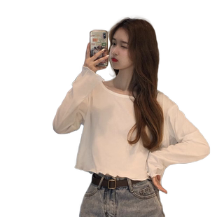 今年流行的上衣白色温柔风长袖女生打底衫春秋冬季德绒短款木耳边