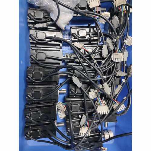 下单前咨询安川电机SGMJV-04ADE6S  拆机包好包邮，实物图拍