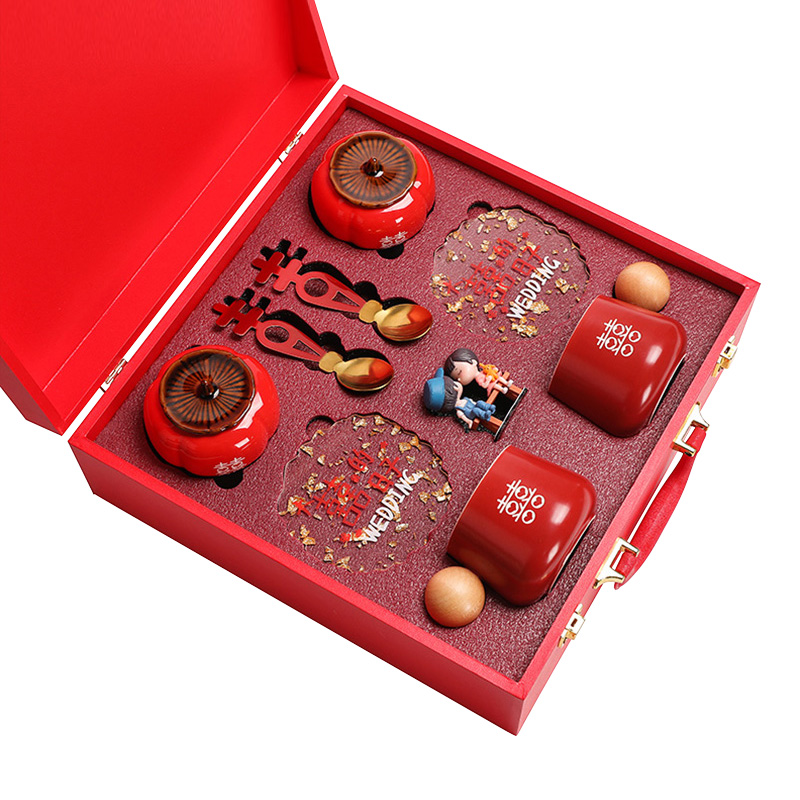 結(jié)婚禮物送新人情侶對(duì)杯套裝閨蜜訂婚禮品送新娘實(shí)用新婚伴手禮
