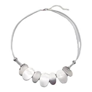 秋冬时尚毛衣链配饰高级感皮绳金属几何吊坠项链气质冷淡风短款潮