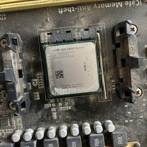 议价全新现货议价A105800板u套装带挡板A105800cpu
