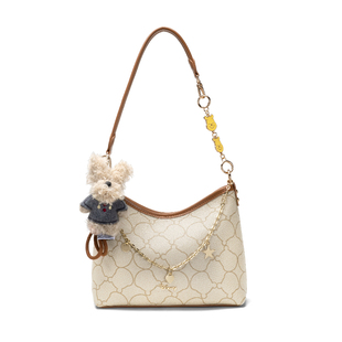 Disney/迪士尼秋冬新款维尼熊流浪包时尚百搭女士印花单肩斜挎包