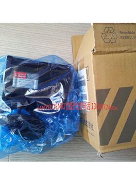 议价日本新伺服马达P50B07040HXS00驱动器RS1A01AAWFF全新一套