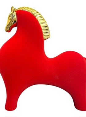 2026马年中国红马到成功摆件植绒