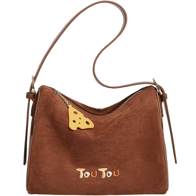 TOUTOU芝士奶酪三角包小众设计麂皮棕色腋下包高级感通勤斜挎包女