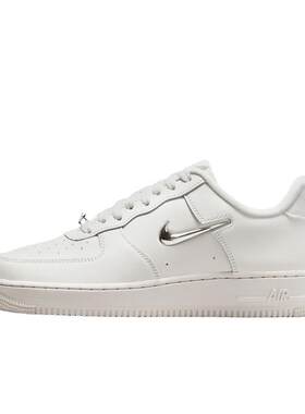 Nike耐克女鞋空军一号运动鞋白色AF1银勾低帮休闲板鞋IU7558-030