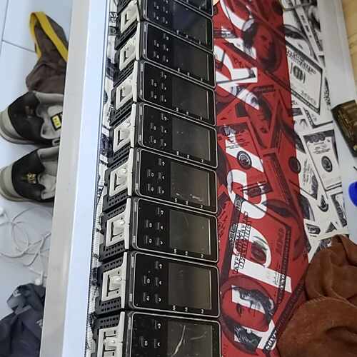 溢价-温控表E5EC-820 成色新 保护膜卡扣完好