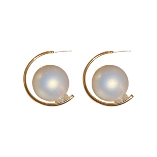 莱茵河畔~大珍珠耳钉女耳环小众设计感高级感2026年新款洋气耳饰