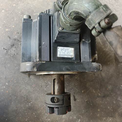 询安川SGMGH-20ACA61伺服电机 1.8kw  成色如
